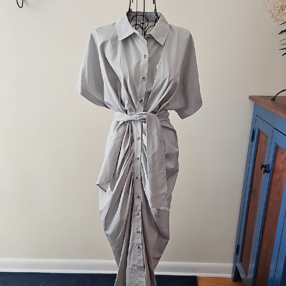 Elegant Gray Button-Down Ruched Dress